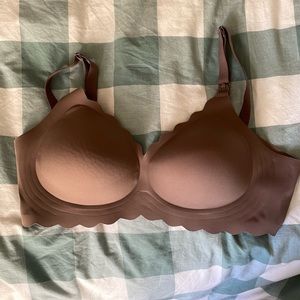 MomCozy scalloped nursing bra